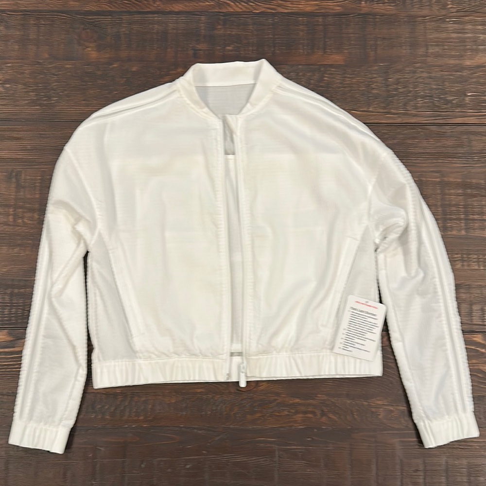Lululemon Pack Light Bomber